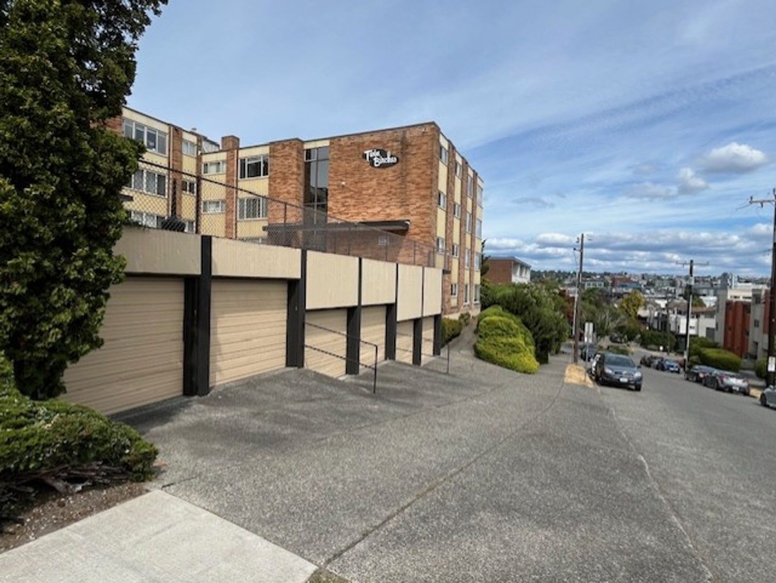Garage doors and the downhill Valley Street setting